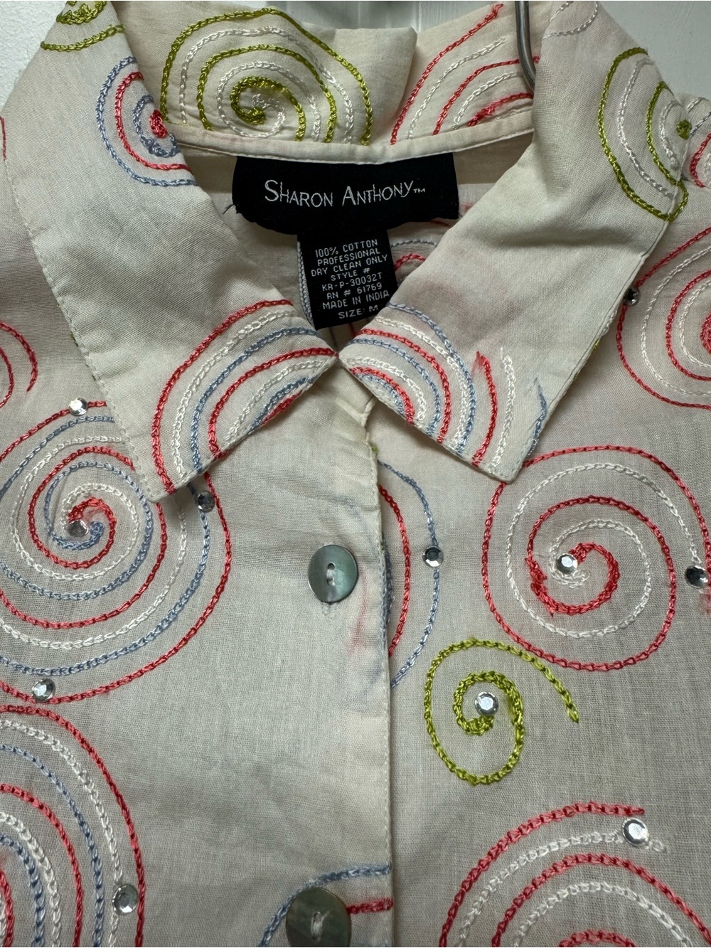 Sharon Anthony Embroidered Swirl Rhinestone ButtonDown Blouse Sz-M Cotton Causal